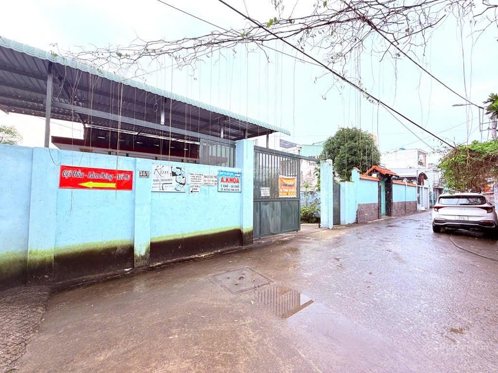 Nhà cấp 4 dt 13*48m shr cn 658m2(thổ cư 250m2) góc 2mt. làm biệt thự, kho xưởng ok. giá 12tỷ