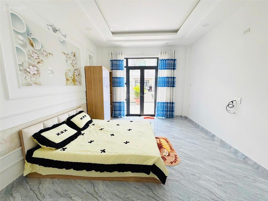 Nhà mặt phố đường tân thới hiệp9. ngay trung tâm hành chính q12( cũ) đường 10m thông. pháp lý chuân