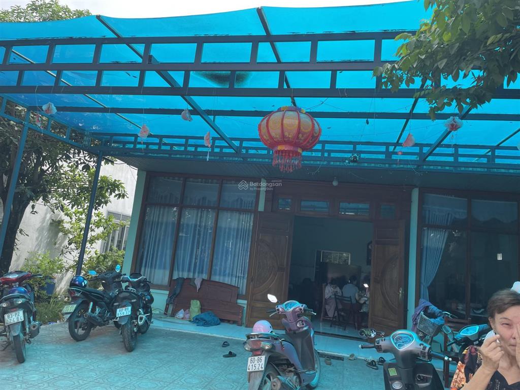 Căn nhà ngay thị trấn vĩnh an. 20*28 vuông vức. 4,2 tỷ