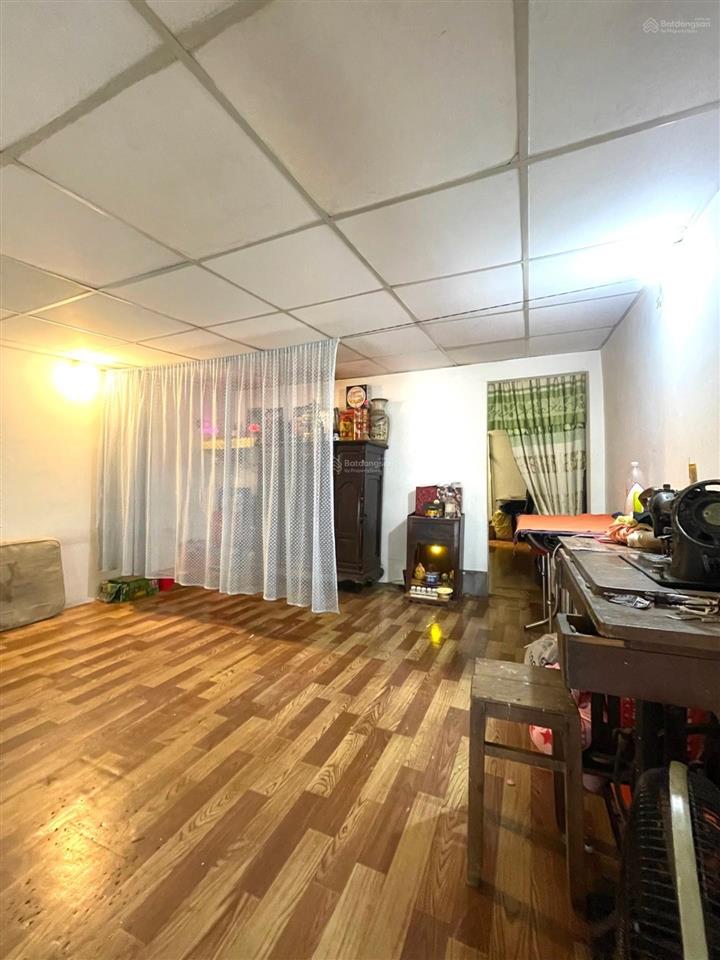 Mt lâm thị hố đối diện kdc hiệp thành city. 4*20 c4 gác lửng 79m2. 6,55 tỷ