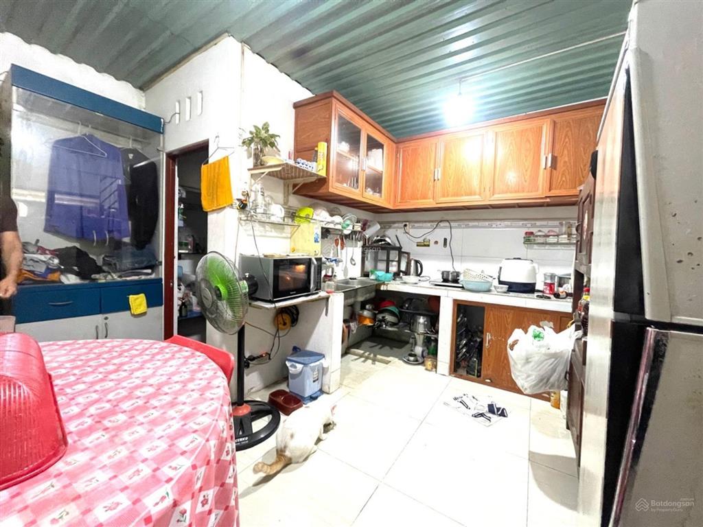 Mt lâm thị hố đối diện kdc hiệp thành city. 4*20 c4 gác lửng 79m2. 6,55 tỷ