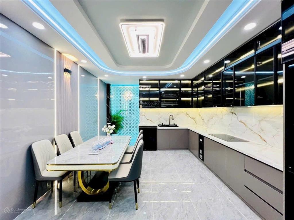 Nhà đẹp 4 tầng + thang máy. hẻm 8m thông 1/ tmt2a giá 8,89 tỷ