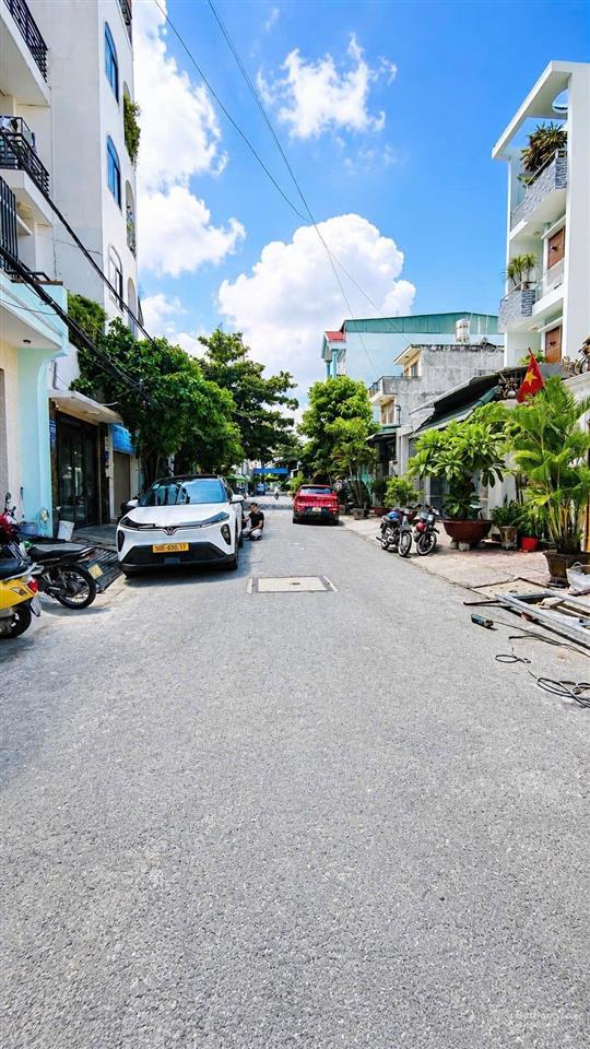 Nhà đẹp 4 tầng + thang máy. hẻm 8m thông 1/ tmt2a giá 8,89 tỷ