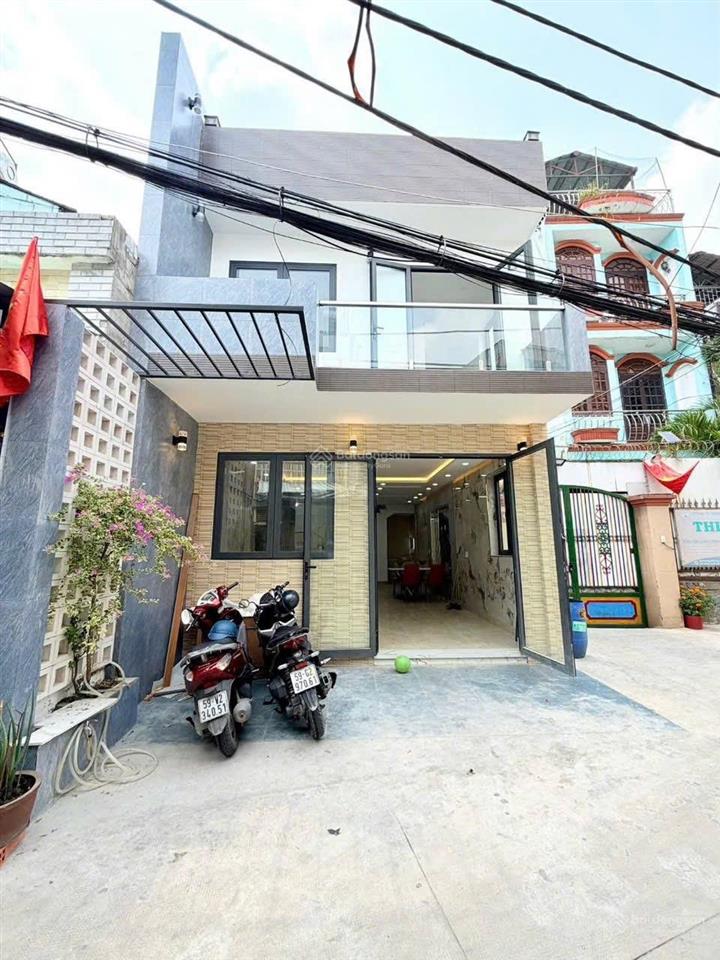 Bán lỗ căn nhà 1/ tmt2. gần vnvc, cơ quan hành chíh cách vài bước chân. 5*13 1lầu+sân thượng
