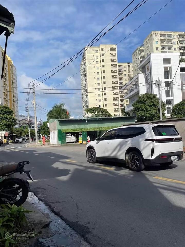 Bán lỗ căn nhà 1/ tmt2. gần vnvc, cơ quan hành chíh cách vài bước chân. 5*13 1lầu+sân thượng