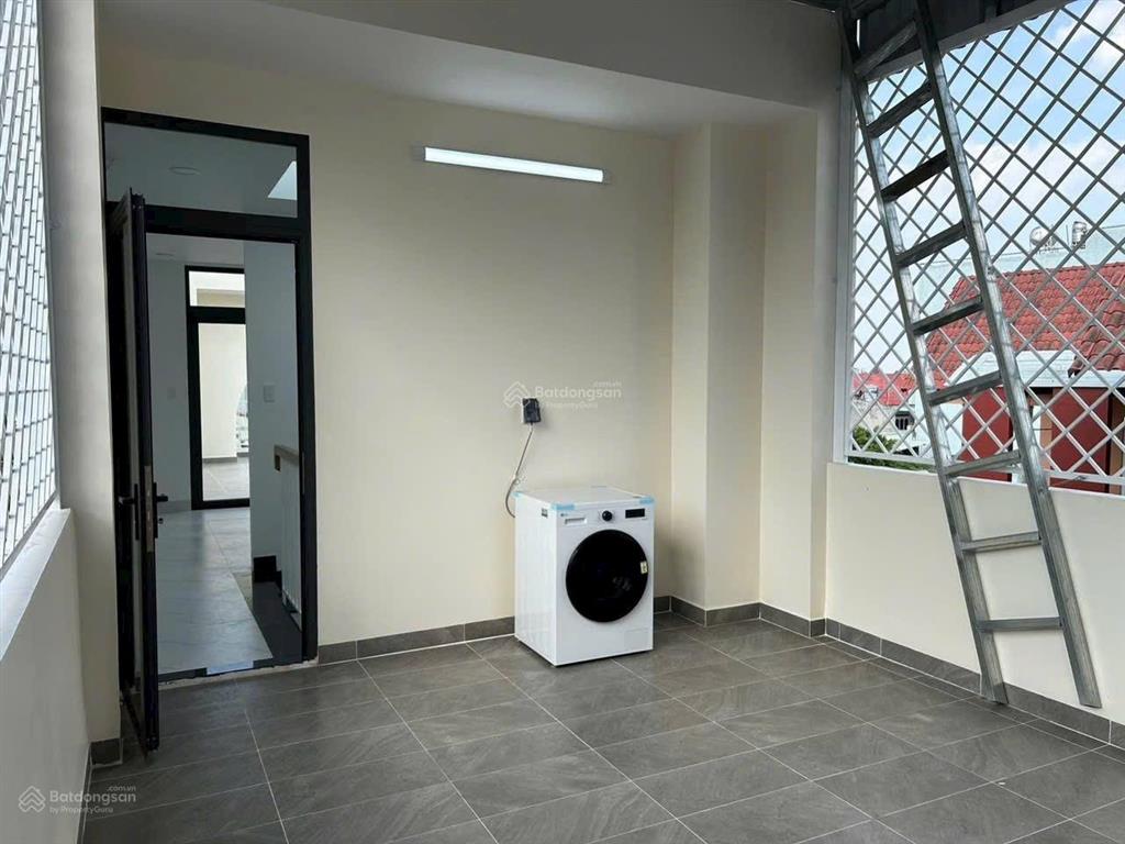 Nhà phố mặt tiền thới an 18, 4*23 3 tầng full nội thất nhập khẩu. giá 8,59 tỷ chủ thiện chí bán