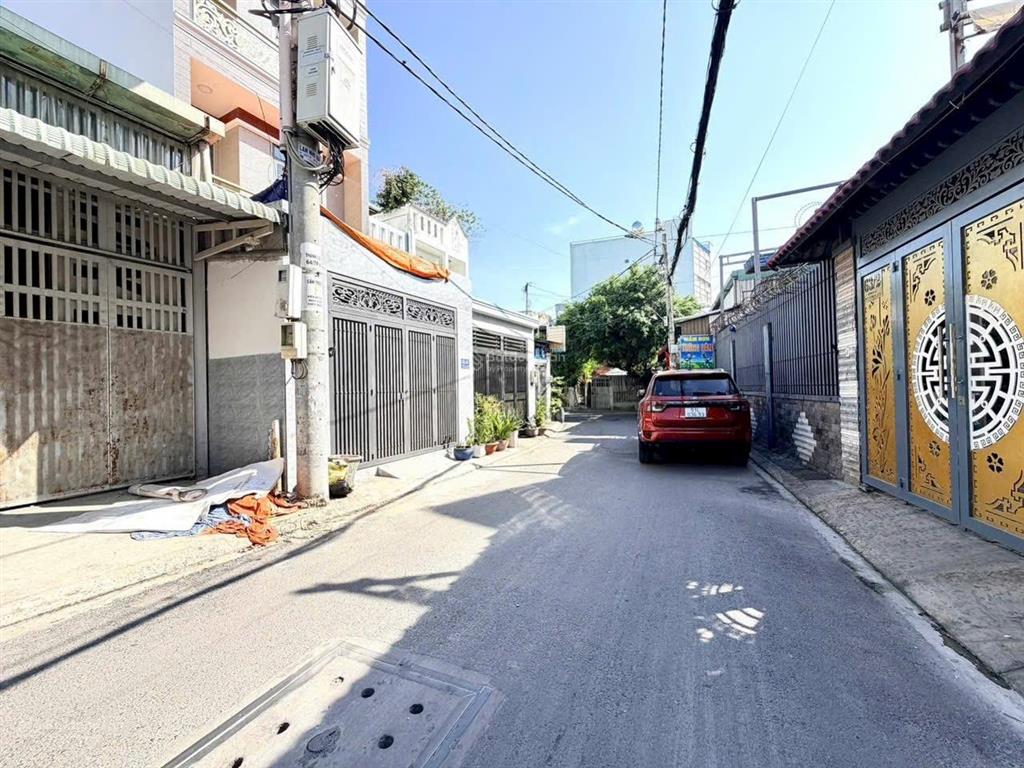 Nhà phố mặt tiền thới an 18, 4*23 3 tầng full nội thất nhập khẩu. giá 8,59 tỷ chủ thiện chí bán