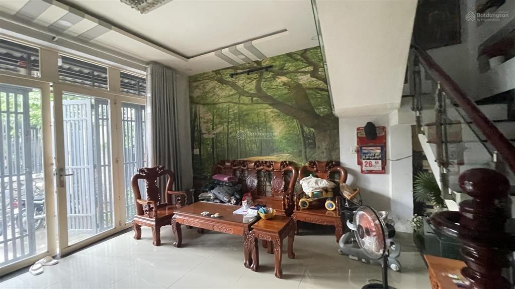 Nhà chính chủ cần bán, 6,1*8,2 cn đủ 50m2. 1/ ngắn cách mt đường 50m. hxh đậu cửa. giá 4,99 tỷ