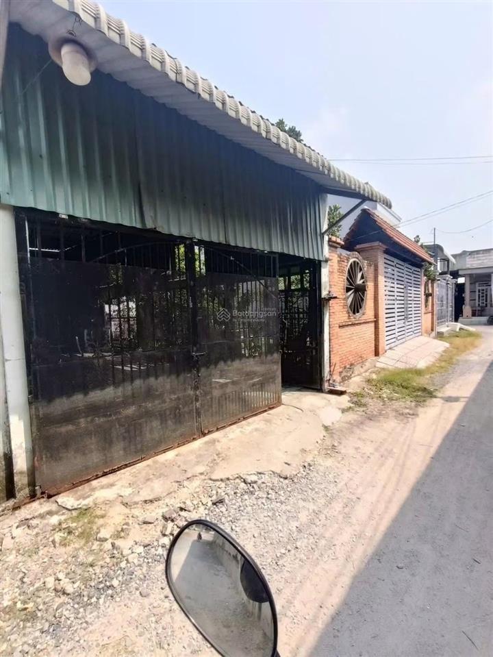 768m2 nhà c4 thổ cư 300m2. 1/ đỗ văn dậy, hóc môn. giá bán 8,5tỷ