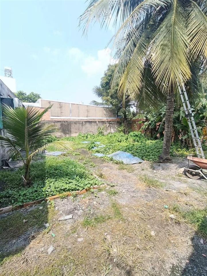 768m2 nhà c4 thổ cư 300m2. 1/ đỗ văn dậy, hóc môn. giá bán 8,5tỷ