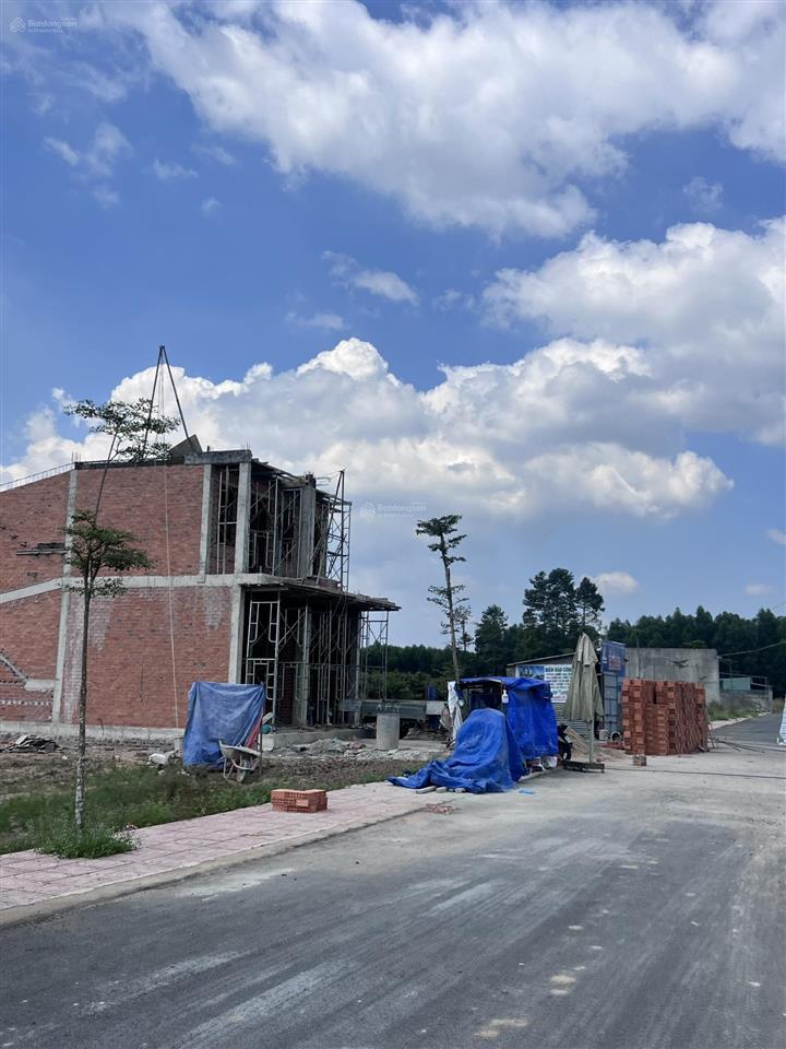 Nhà bán hoàn thiện cơ bản, 1 trệt 1 lầu. gần ủy ban xã an viễn, gx xuân thọ. 2.35 tỷ/180m2