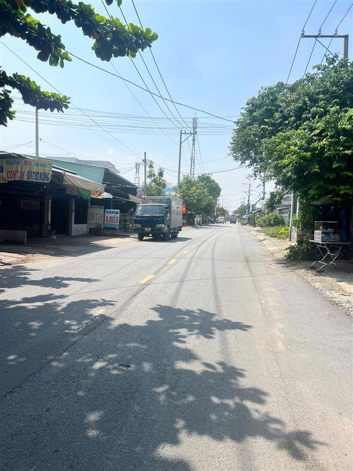 Đất nền mt hoàng phan thái, cách quốc lộ 1a chỉ 1,5km. tiện kinh doanh, xây chdv.