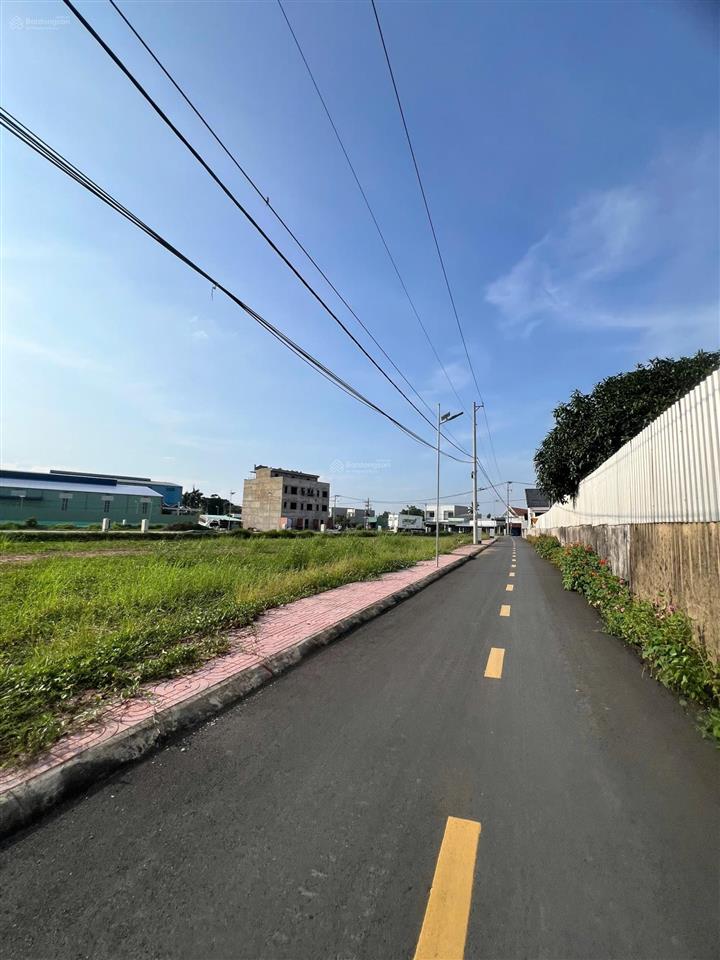 Đất nền mt hoàng phan thái, cách quốc lộ 1a chỉ 1,5km. tiện kinh doanh, xây chdv.