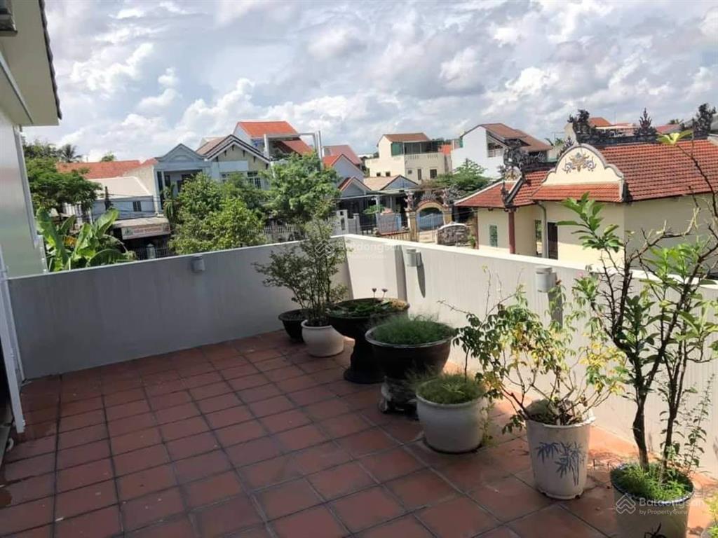 Cho thuê nhà ở hoặc làm văn phòng tại ngọc anh, phường phú thượng, thành phố huế.  0914 051 ***
