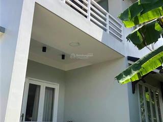 Cho thuê nhà ở hoặc làm văn phòng tại ngọc anh, phường phú thượng, thành phố huế.  0914 051 ***