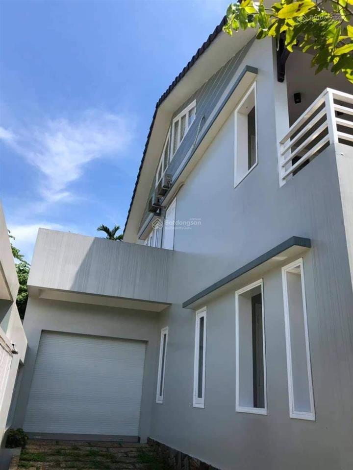 Cho thuê nhà ở hoặc làm văn phòng tại ngọc anh, phường phú thượng, thành phố huế.  0914 051 ***