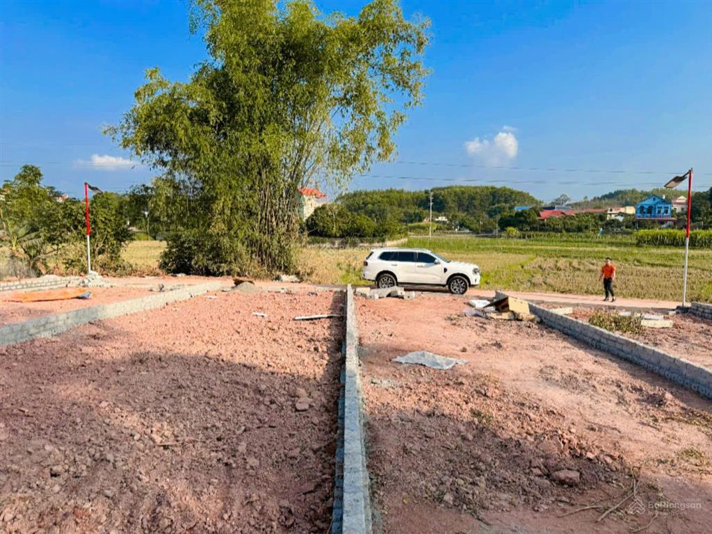 Khu vực kép (lạng giang), tìm đâu ra lô đất thông thoáng, quy hoạch cực kỳ tiềm năng như này.