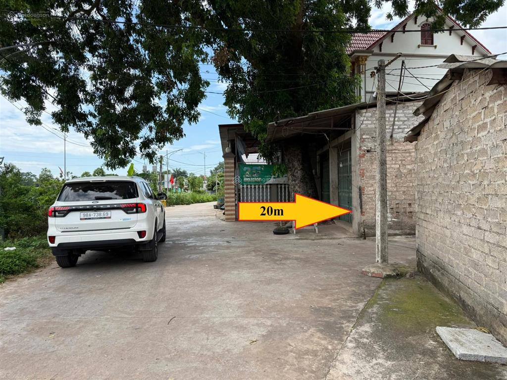 Chưa từng lên sóng 100% full thổ cư, sẵn sổ tại trung tâm xã tiên lục  lạng giang  bắc giang