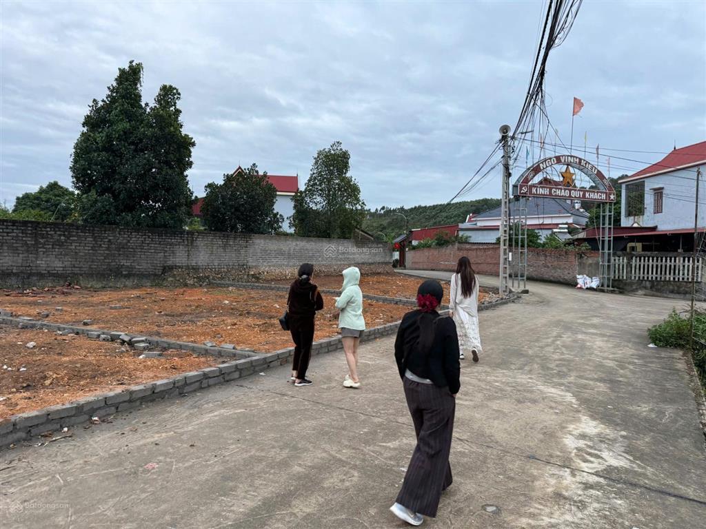 Đất phường tân an 200m đến đường vành đai 5 (qh), 500m đến công nghiệp, nhà xưởng đang xây dựng.