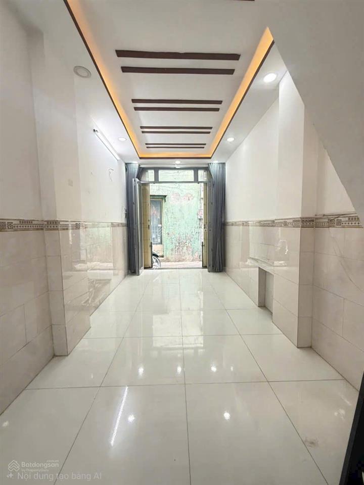 Nhà sổ hồng riêng quận 7  giá tốt