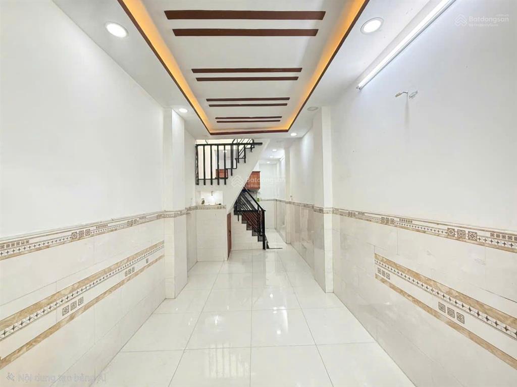 Nhà sổ hồng riêng quận 7  giá tốt