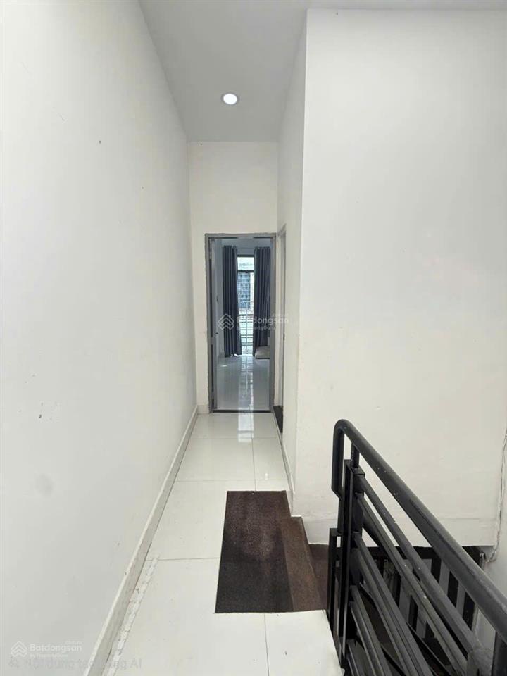 Nhà sổ hồng riêng quận 7  giá tốt