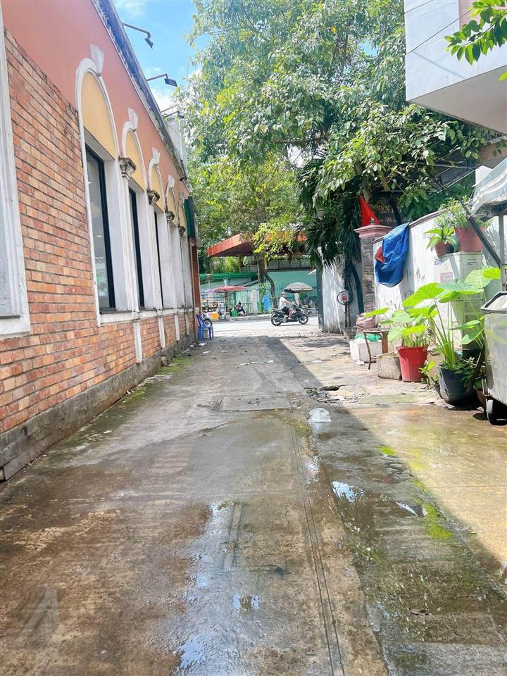 Trung tâm p. bình phú q.6  nhà 3 tầng kế đường chợ lớn  từ 5.x