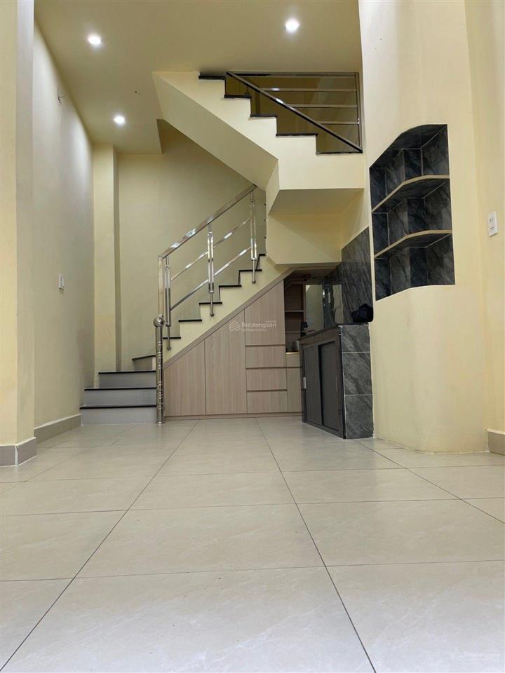 Nhà 4 tầng q.11  sát đh sư phạm & đầm sen  hẻm xe hơi  5 tỷ