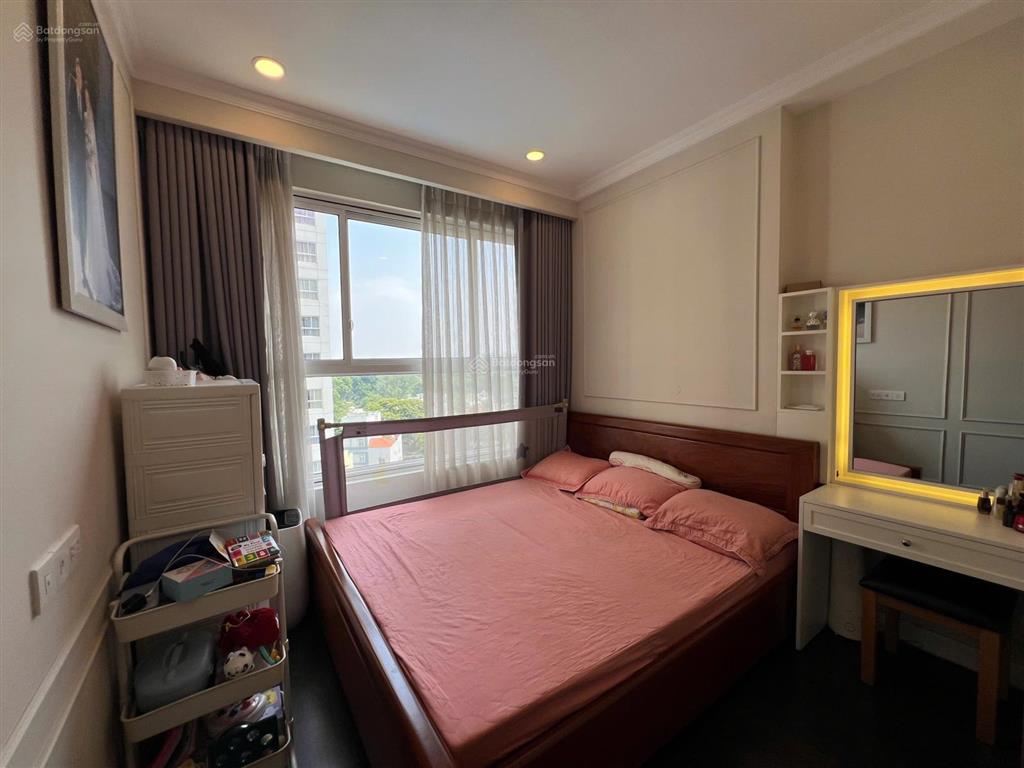 Cần bán căn hộ cao cấp golden mansioncdt novaland 2pn, 2wc giá 6,2 tỷ view sân bay