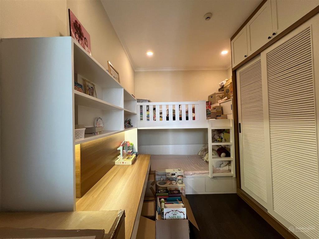 Cần bán căn hộ cao cấp golden mansioncdt novaland 2pn, 2wc giá 6,2 tỷ view sân bay