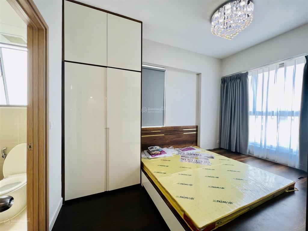 Bán gấp căn hộ botanica premier  cđt novaland tầng cao view sân bay 2pn, 2wc giá 6 tỷ 69m²
