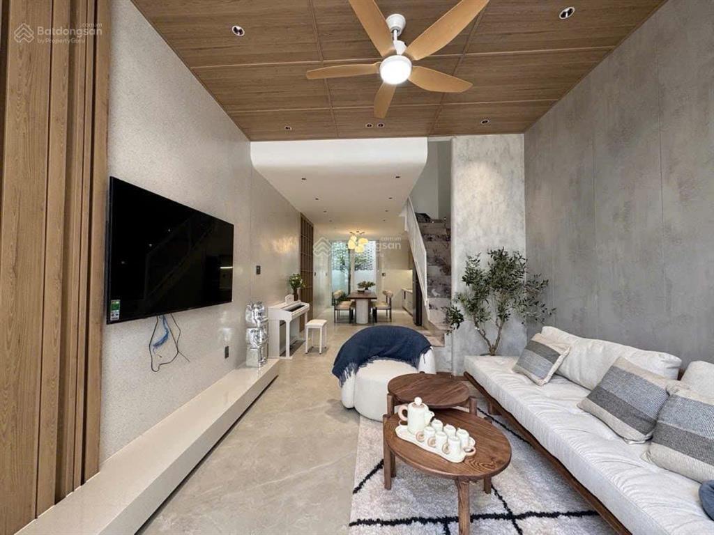 Bán nhà mặt phố trần hoành, 8,45 tỷ, 63 m2, view đẹp