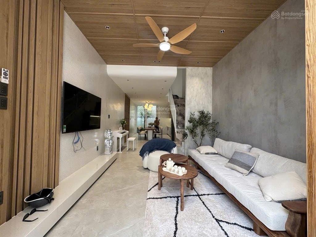 Bán nhà mặt phố trần hoành, 8,45 tỷ, 63 m2, view đẹp