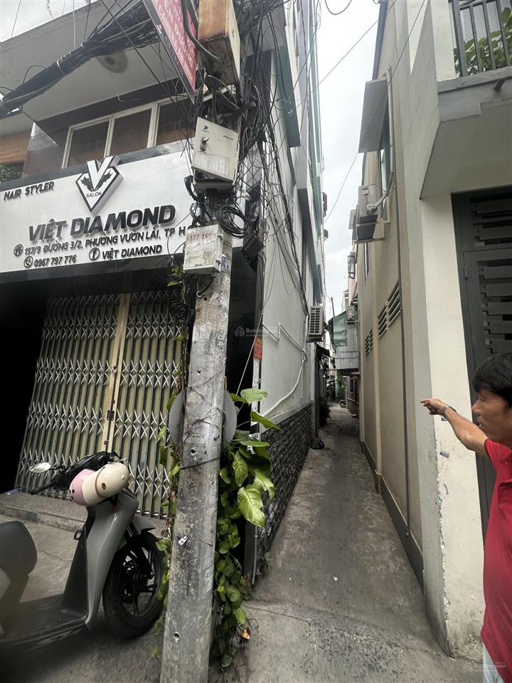 Bán gấp nhà đường 3/2, giá 13,5tỷ góc hẻm, thuận lợi kinh doanh và cho thuê  0903 333 *** tuyền