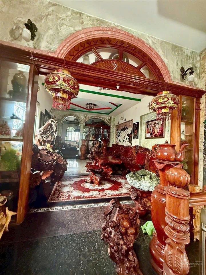 Bán nhà 4 tầng 4,5 x 30m, mặt tiền nguyễn ảnh thủ, giá quá tốt trong khu vực