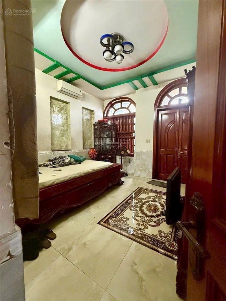 Bán nhà 4 tầng 4,5 x 30m, mặt tiền nguyễn ảnh thủ, giá quá tốt trong khu vực