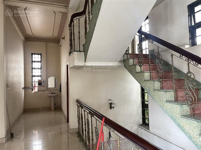 Biệt thự 3 tầng 14 x 20 mặt tiền đường số 1, đường thông bờ kè mới.