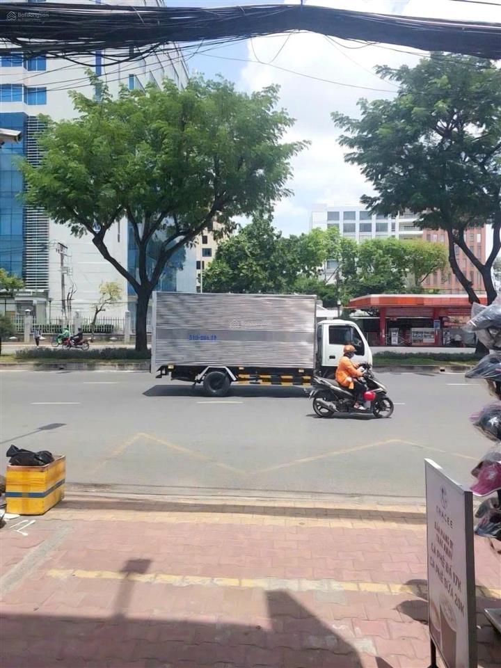 Bán nhà nở hậu 5,5 x 26m, mặt tiền tô ký, đối diện cvpm quang trung, kế bên gò vấp