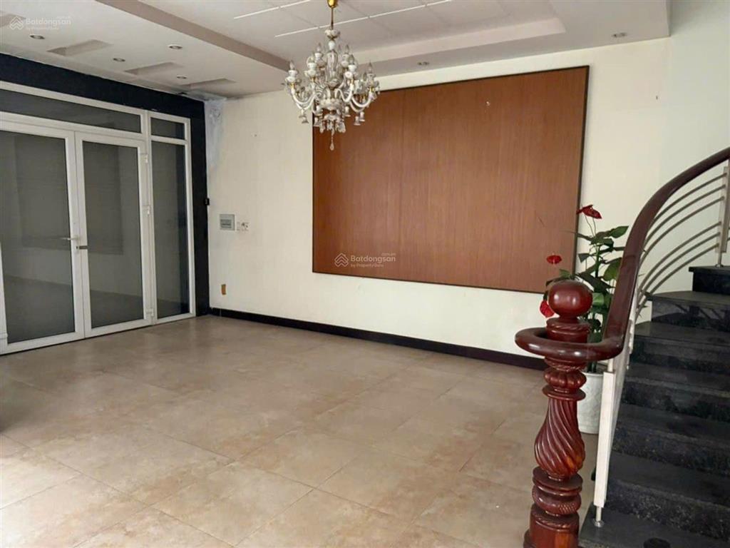 Siêu biệt thự 25 x 43 sổ 1055m2 mặt tiền lê thị riêng, ngay ub quận 12 cũ.