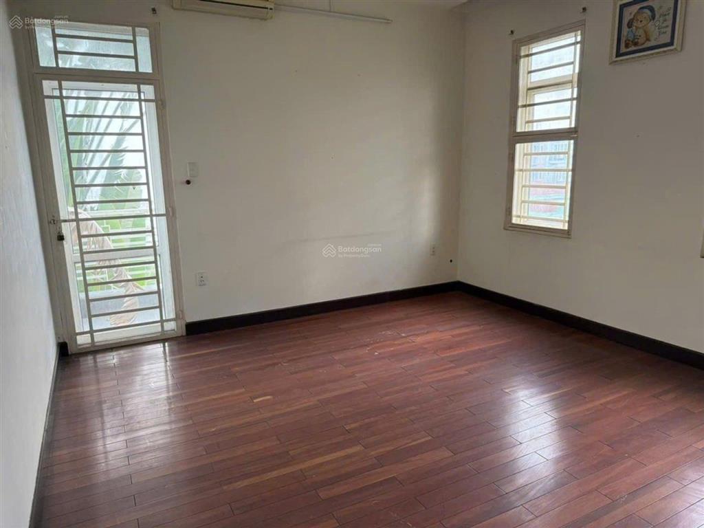 Siêu biệt thự 25 x 43 sổ 1055m2 mặt tiền lê thị riêng, ngay ub quận 12 cũ.