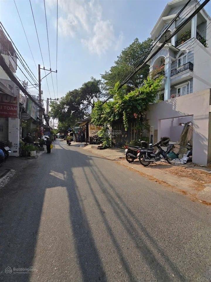 Đất 7,6 x 35 mặt tiền huỳnh văn nghệ, sát phan huy ích, vị trí siêu đẹp.