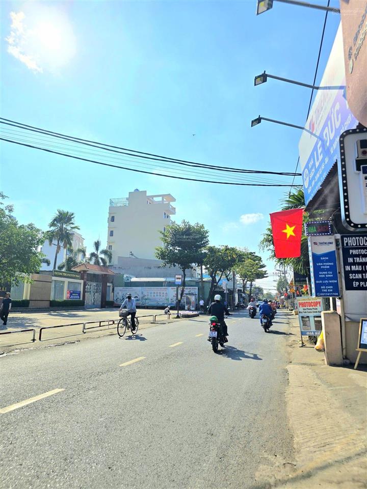 Nhà mặt tiền lê đức thọ, nở hậu 7,5 x 40 vị trí cực đẹp.