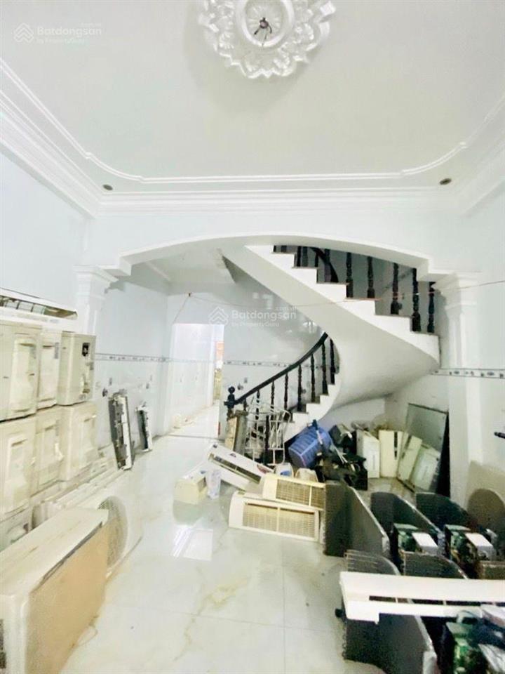 Mặt tiền giá hẻm. nhà 3 tầng nở hậu 6,3 x 24 mặt tiền trung mỹ tây 03