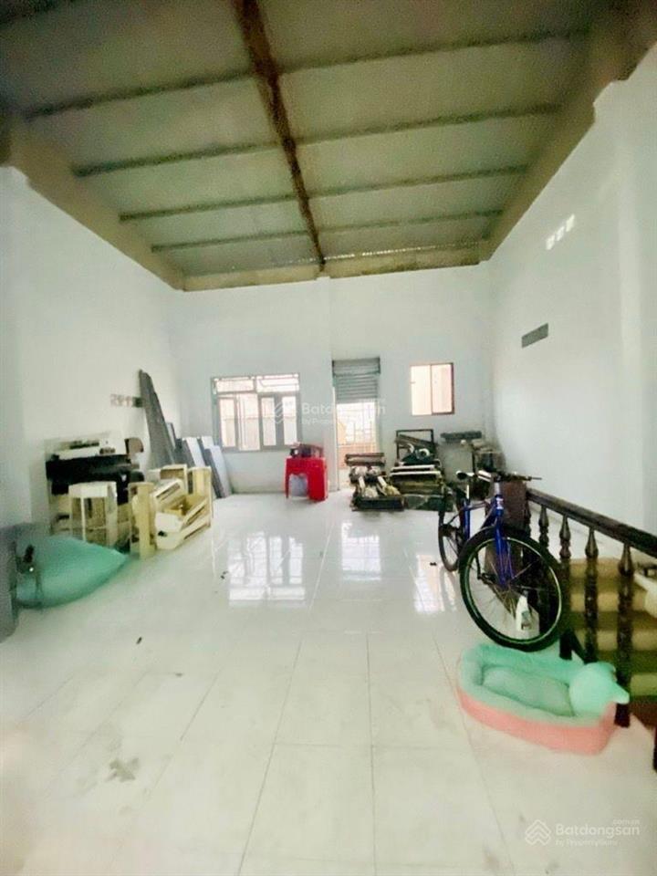 Mặt tiền giá hẻm. nhà 3 tầng nở hậu 6,3 x 24 mặt tiền trung mỹ tây 03