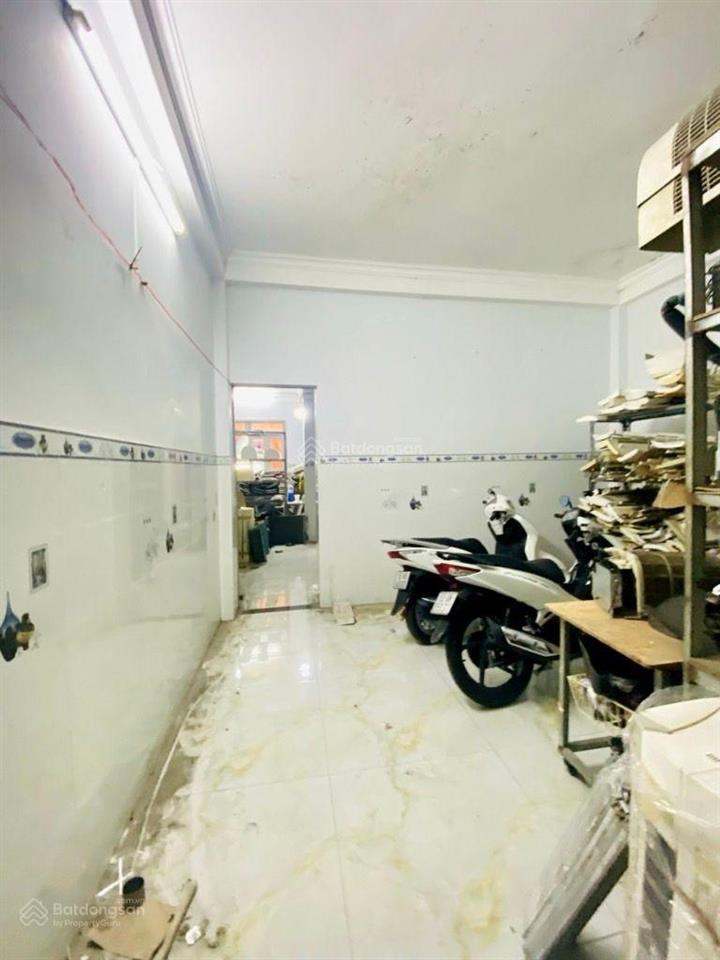 Mặt tiền giá hẻm. nhà 3 tầng nở hậu 6,3 x 24 mặt tiền trung mỹ tây 03