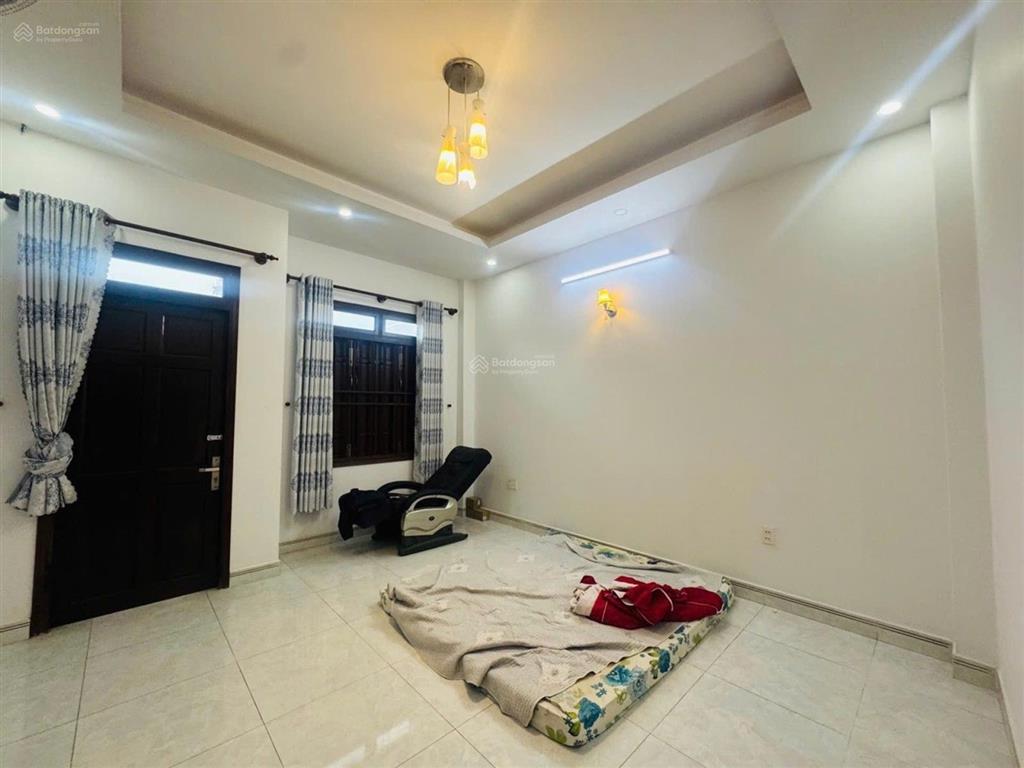Nhà 3 tầng 4,1 x 30m mặt tiền phạm văn chiêu, không thể rẻ hơn.