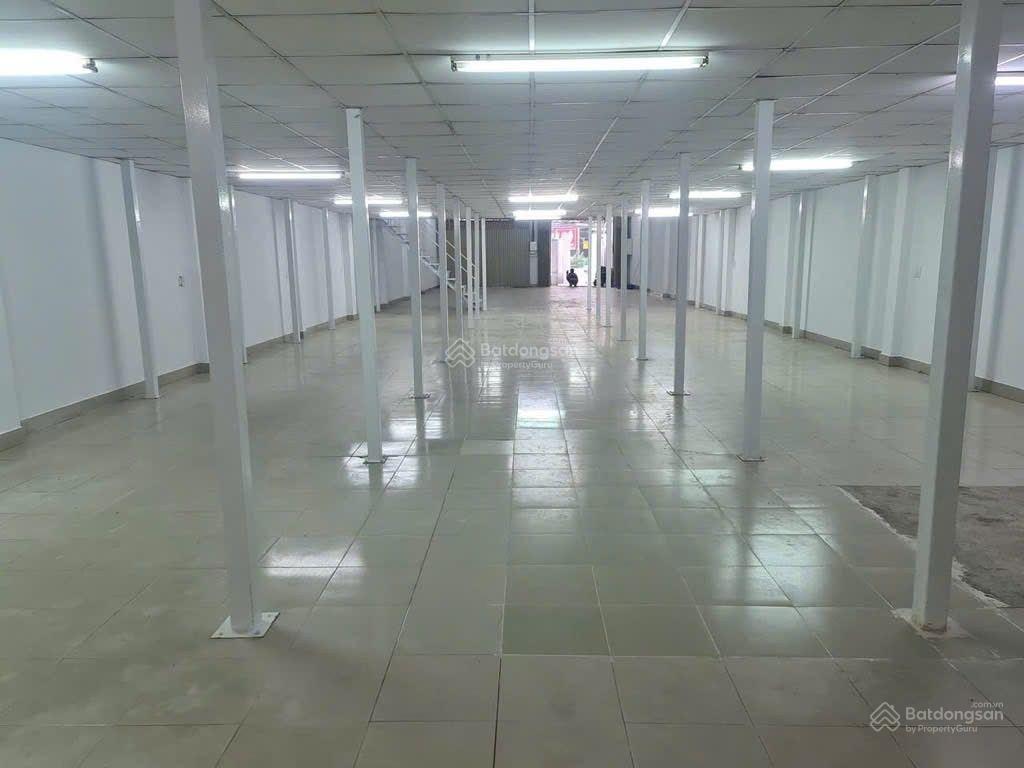 Nhà xưởng 10 x 42 mặt tiền nguyễn ảnh thủ, full thổ cư, ngay ngã ba đông quang.