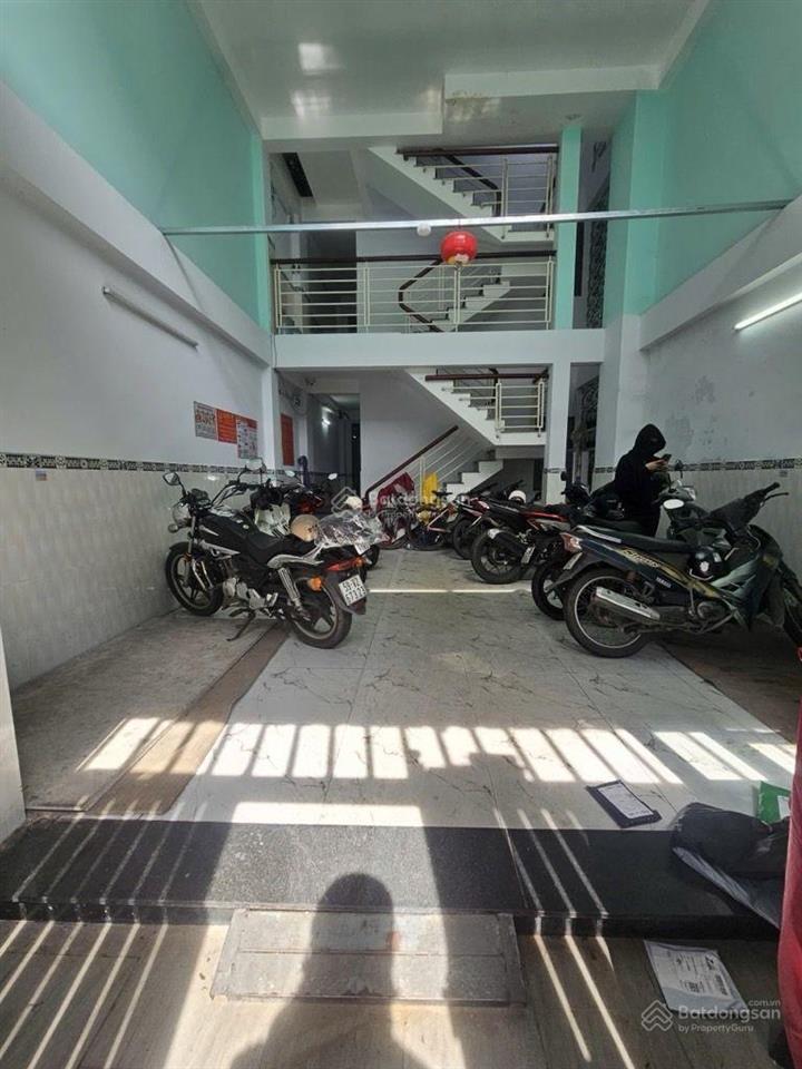 Bán chdv 1t4l 5,4 x 16, hẻm 6m quang trung, 10 phòng thu nhập 30tr/th.