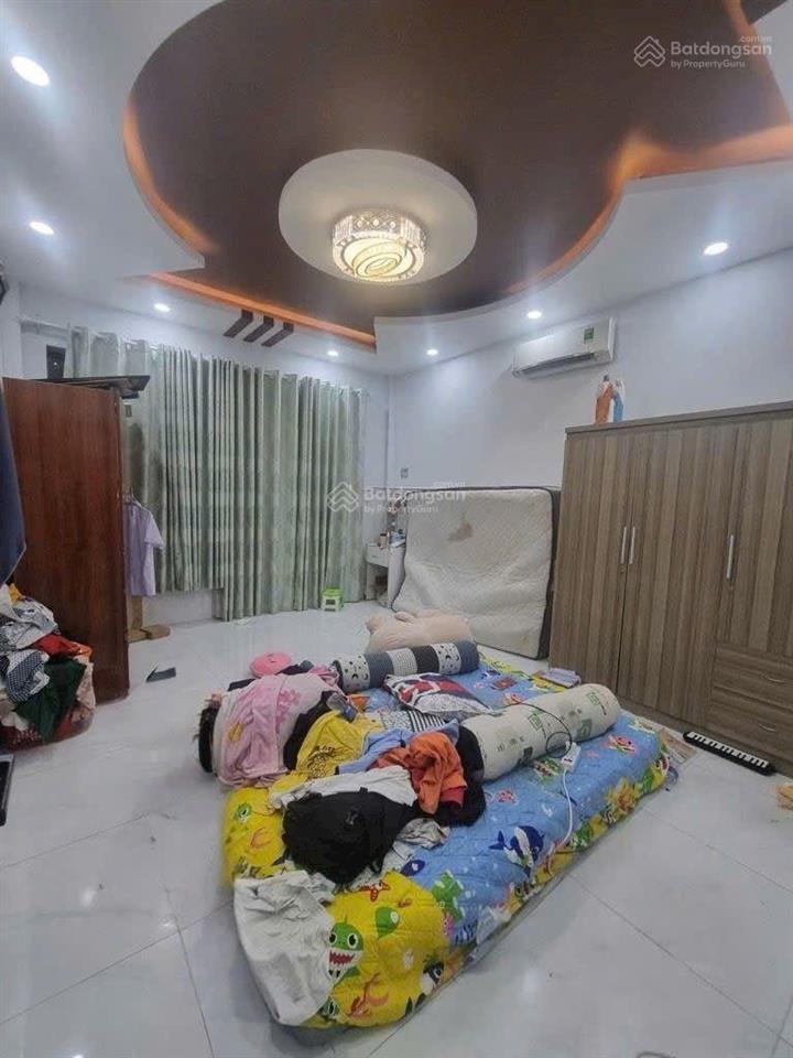 Nhà 1t2l 4,2 x 27 mặt tiền trần thị hè, gần ngã 3 đông quang, nở hậu đẹp.