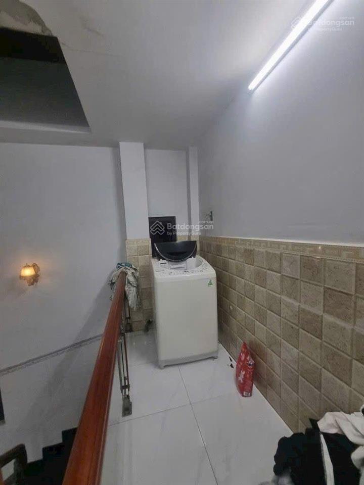 Nhà 1t2l 4,2 x 27 mặt tiền trần thị hè, gần ngã 3 đông quang, nở hậu đẹp.